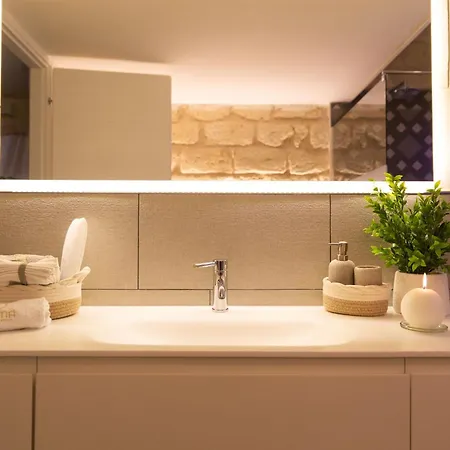 Dama Luxury Room Con Jacuzzi Bisceglie Exterior foto