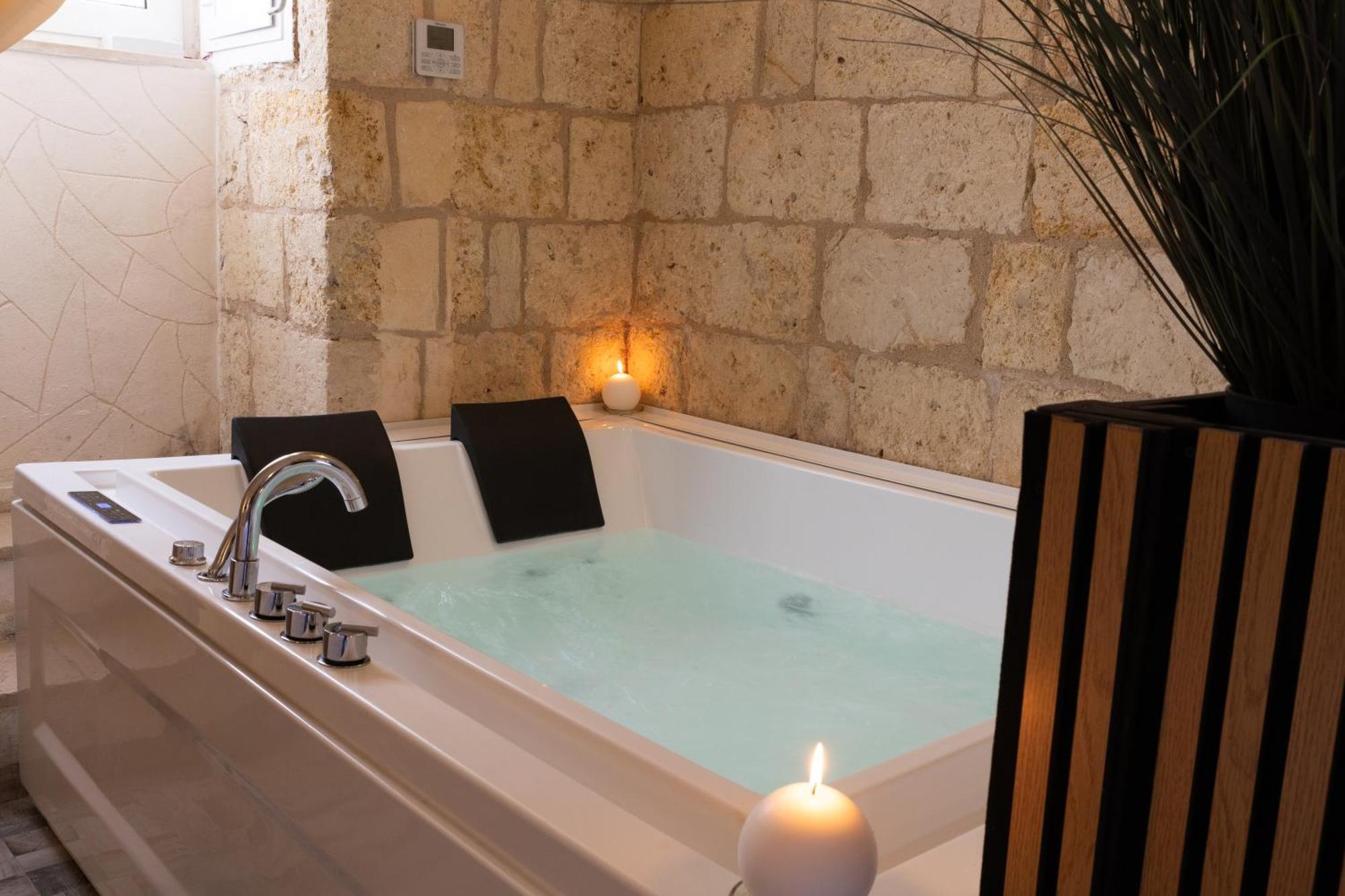 Dama Luxury Con Jacuzzi Holiday home