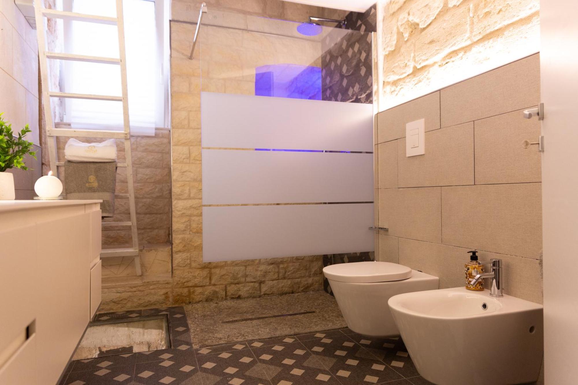 Dama Luxury Con Jacuzzi *